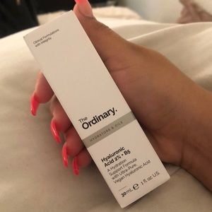 The Ordinary
Hyaluronic Acid 2% +B5